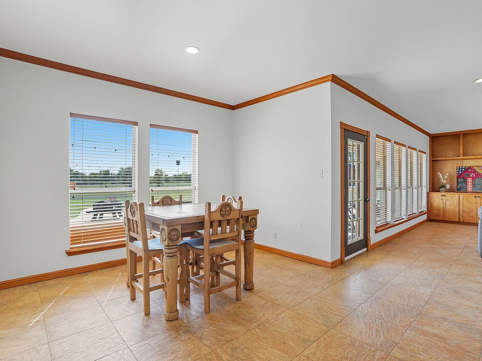 213 Audra Cir Rhome, TX 76078 - Thumbnail 3