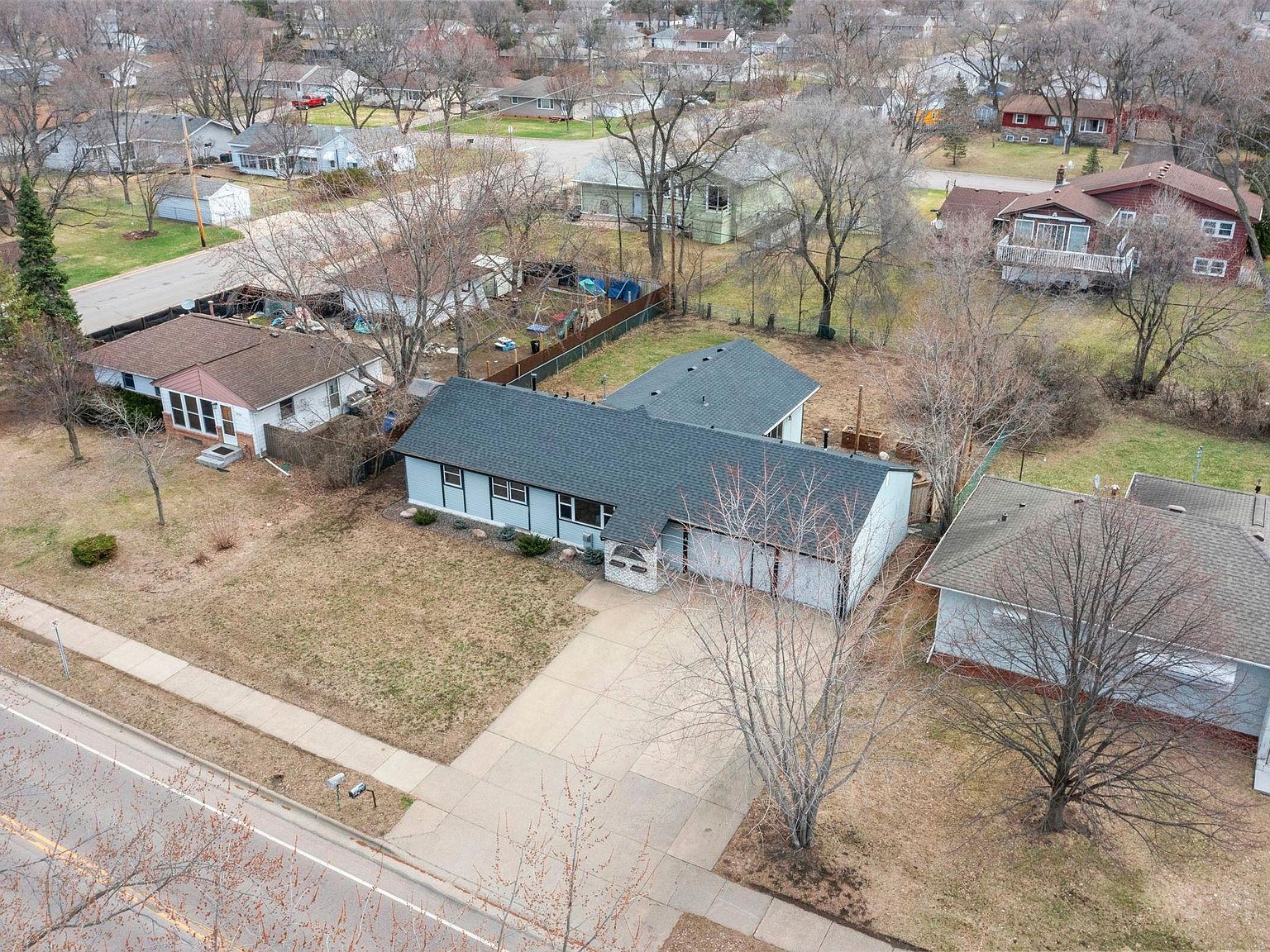 7849 Monroe St NE Spring Lake Park, MN 55432 - Thumbnail 3