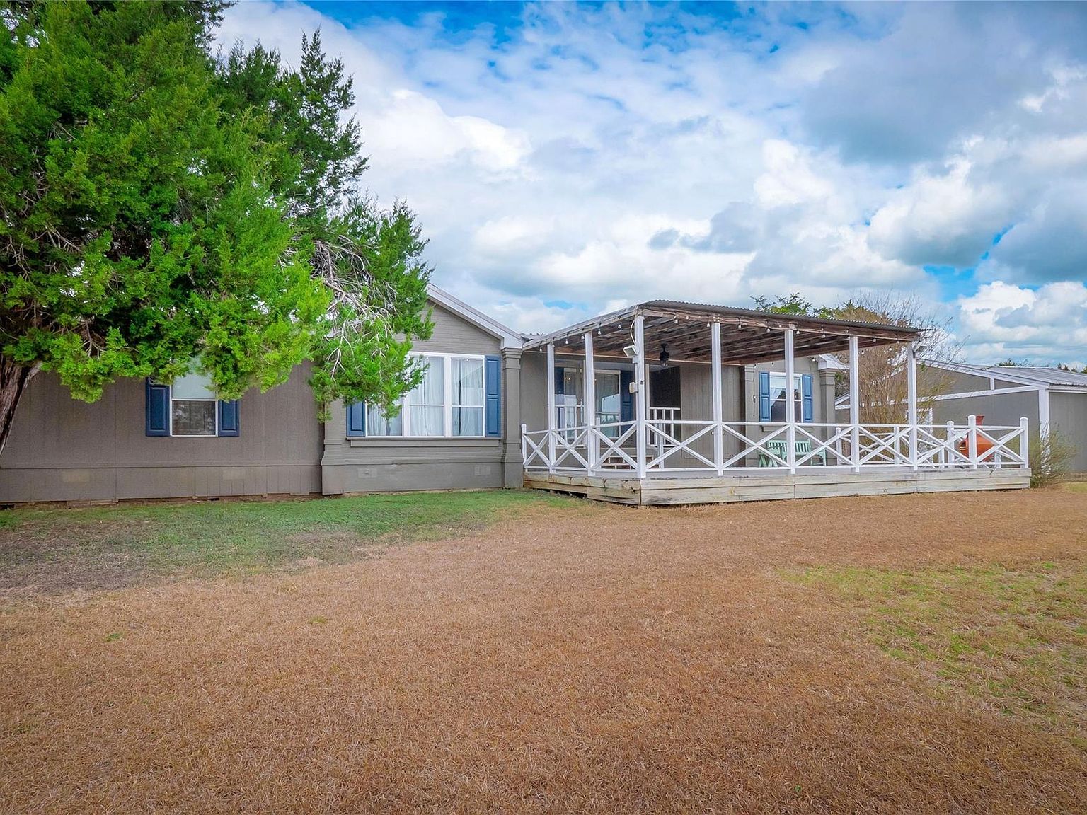 635 Ramms Dr Florence, TX 76527 - Thumbnail 3