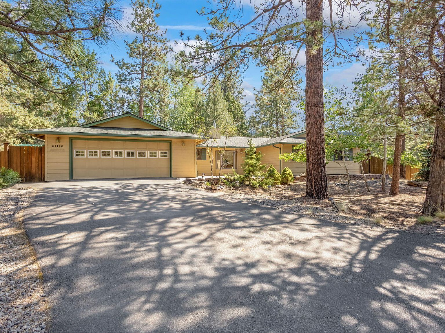 61176 Larkwood Dr Bend, OR 97702 - Thumbnail 3