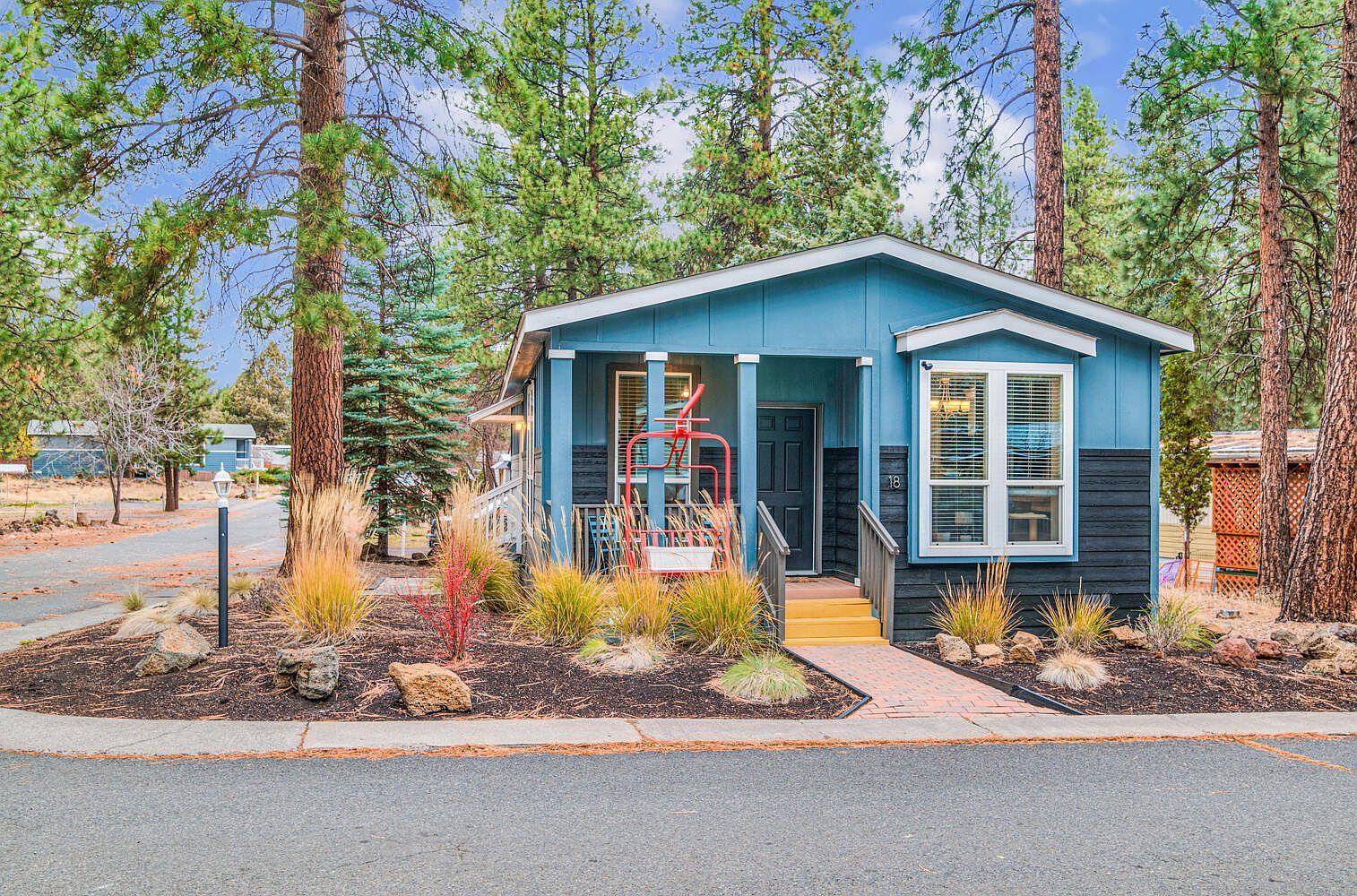 61040 S Queens Dr UNIT 18 Bend, OR 97702 - Thumbnail 3