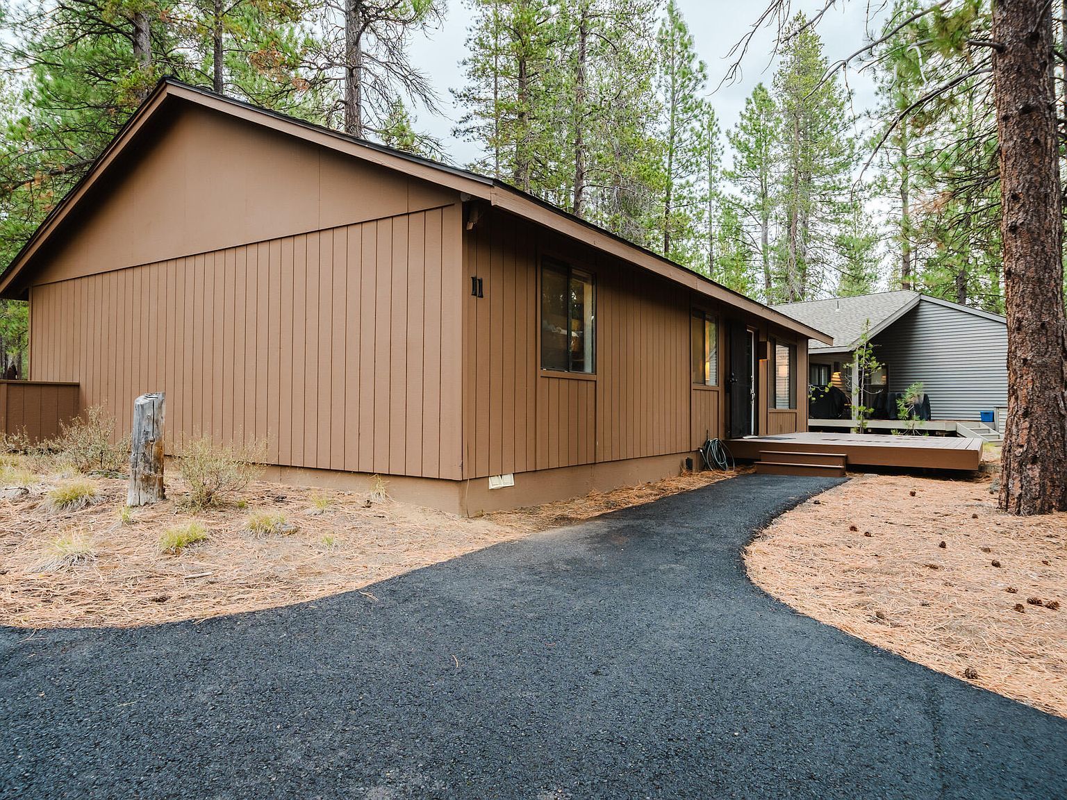 18015 Diamond Peak Ln #11 Bend, OR 97707 - Thumbnail 3