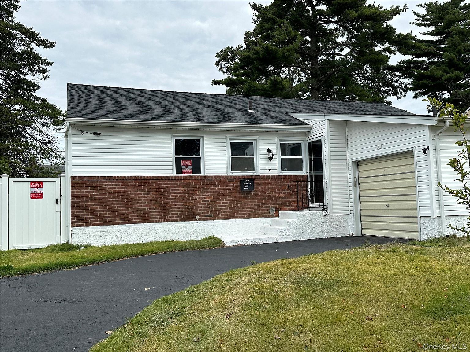 16 Joyce Ave Massapequa, NY 11758 - Thumbnail 3