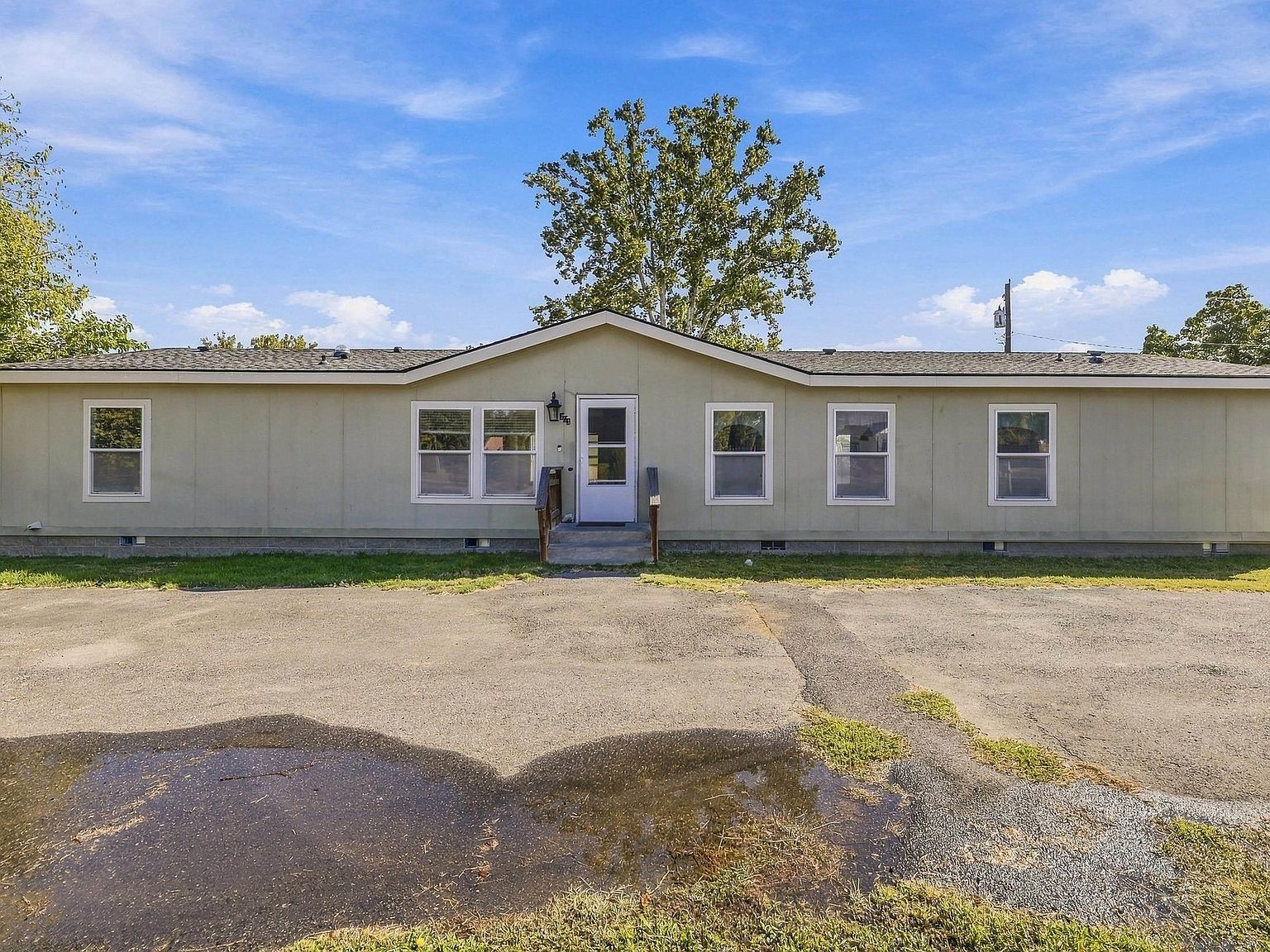 203 S Edison St Kennewick, WA 99336 - Thumbnail 3