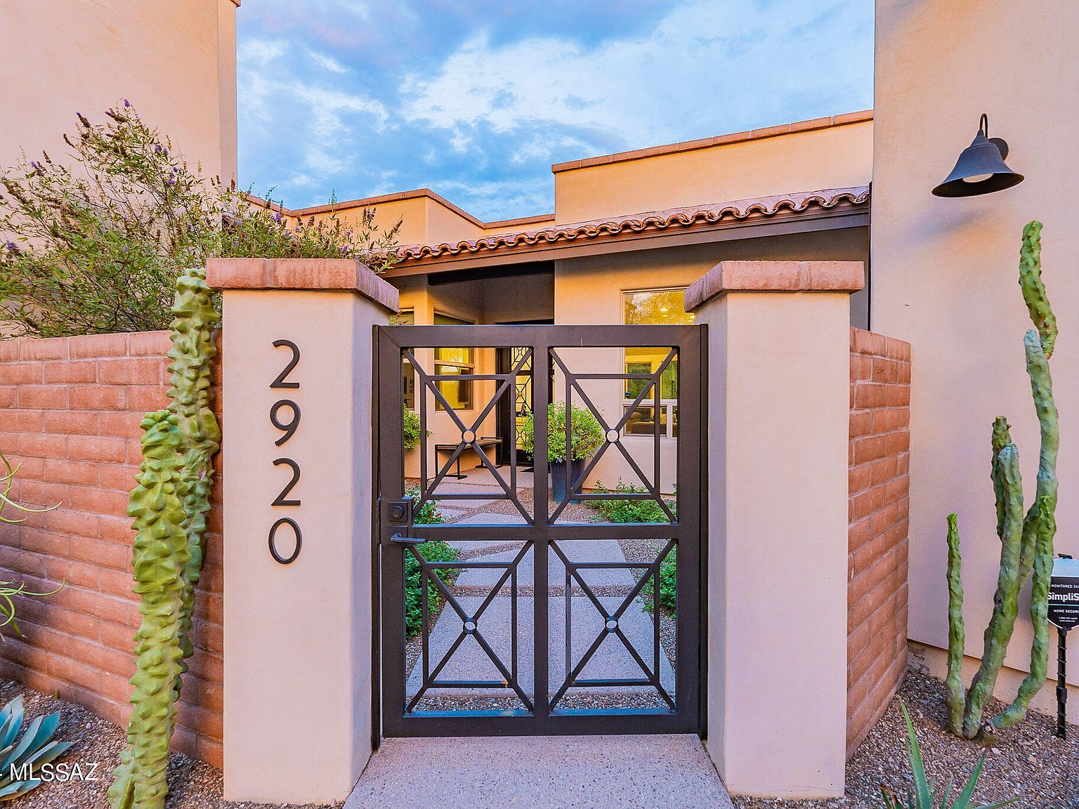 2920 N Old Fort Lowell Ct Tucson, AZ 85712 - Thumbnail 3