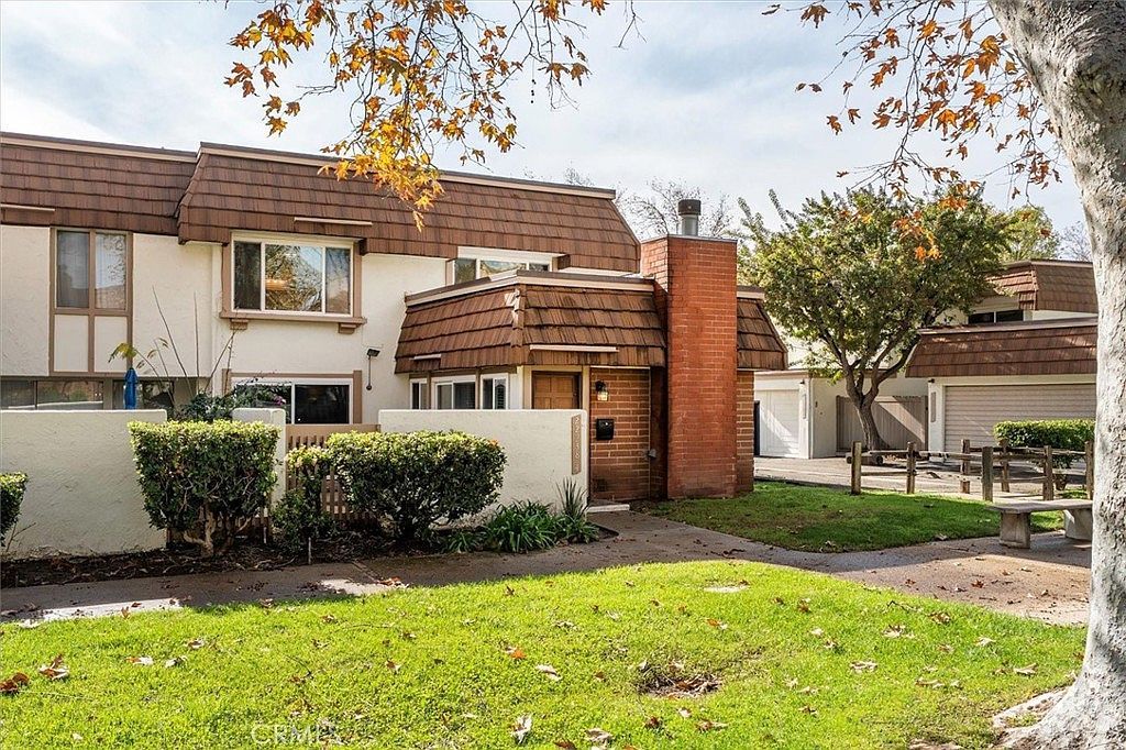 22238 James Alan Cir UNIT 4 Chatsworth, CA 91311 - Thumbnail 3