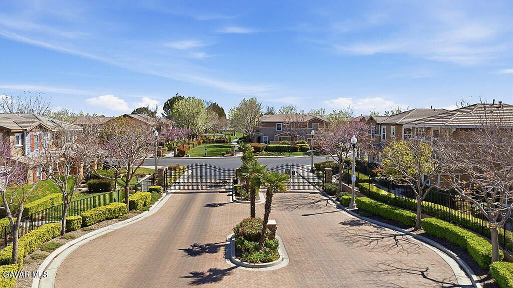 2676 Greenwood Ct Palmdale, CA 93550 - Thumbnail 3