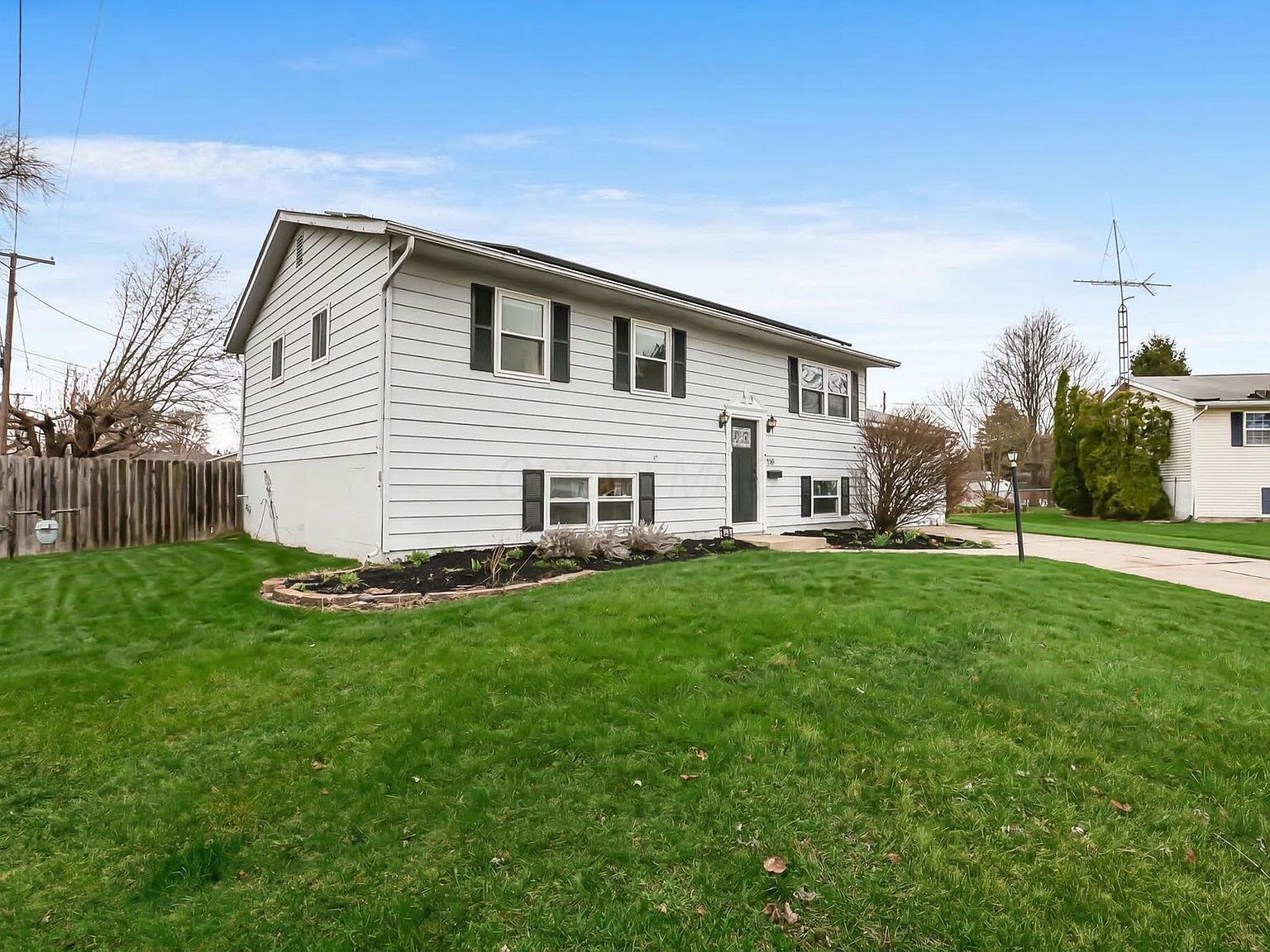 938 Harding Ct Newark, OH 43055 - Thumbnail 3