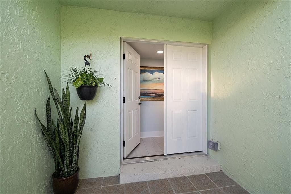 1 Windrush Blvd APT 45 Indian Rocks Beach, FL 33785 - Thumbnail 3