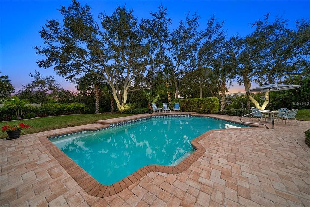 14940 Cathy Ln Largo, FL 33774 - Thumbnail 3