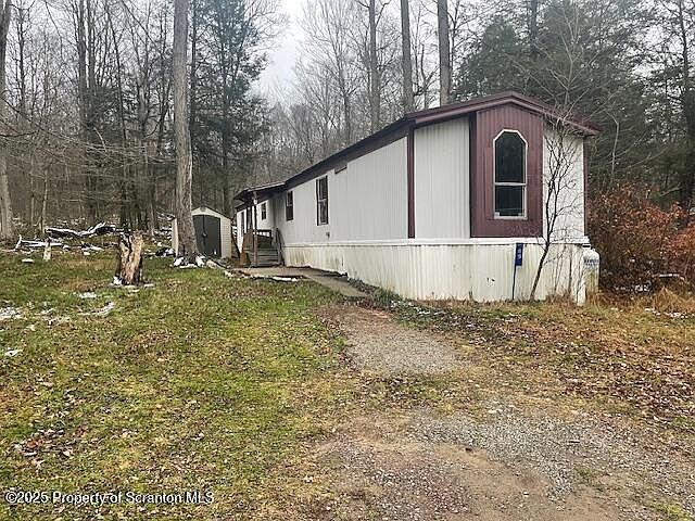 69 Robin Ln Gouldsboro, PA 18424 - Thumbnail 3