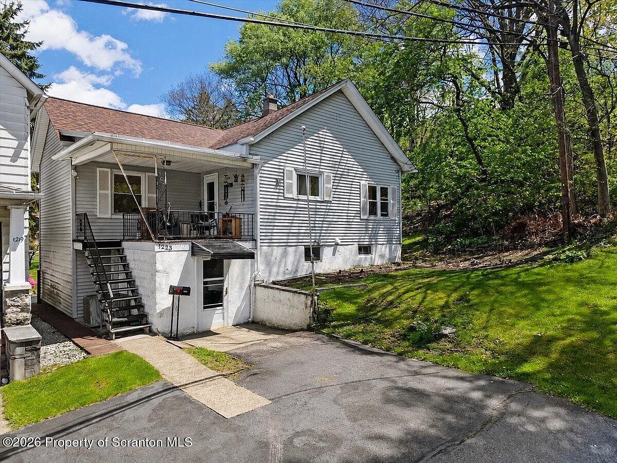 1223 Beech St Scranton, PA 18505 - Thumbnail 3
