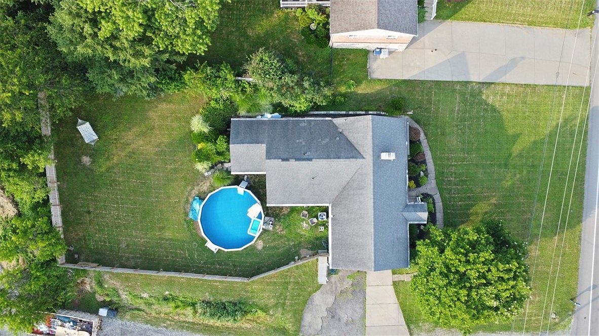 341 E McMurray Rd Canonsburg, PA 15317 - Thumbnail 3