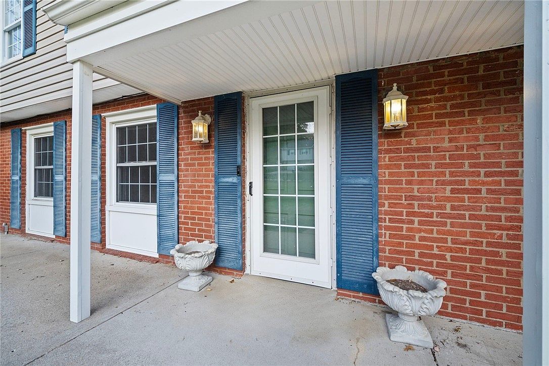 172 E Edgewood Dr McMurray, PA 15317 - Thumbnail 3