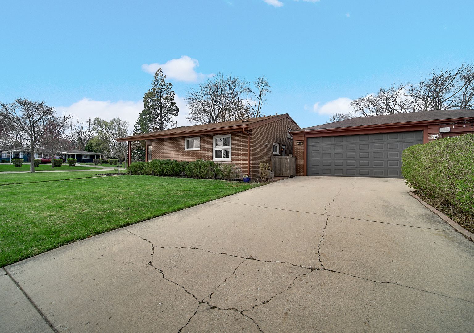 300 Voltz Rd Northbrook, IL 60062 - Thumbnail 3