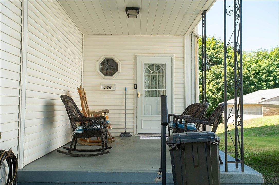 166 Pennsylvania Ave Rochester, PA 15074 - Thumbnail 3