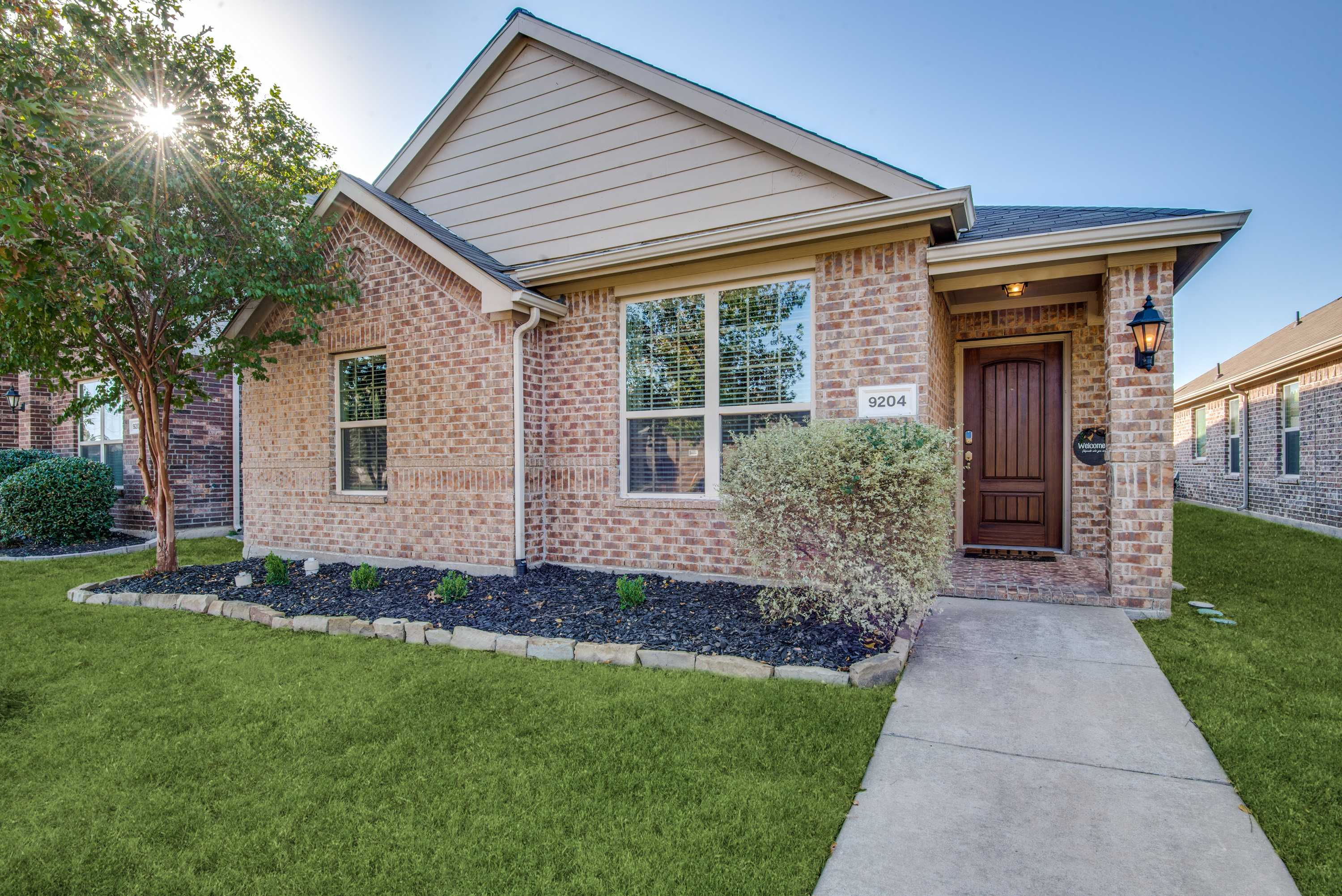 9204 Wayne Street, Cross Roads, TX, USA, 76227 - Thumbnail 3