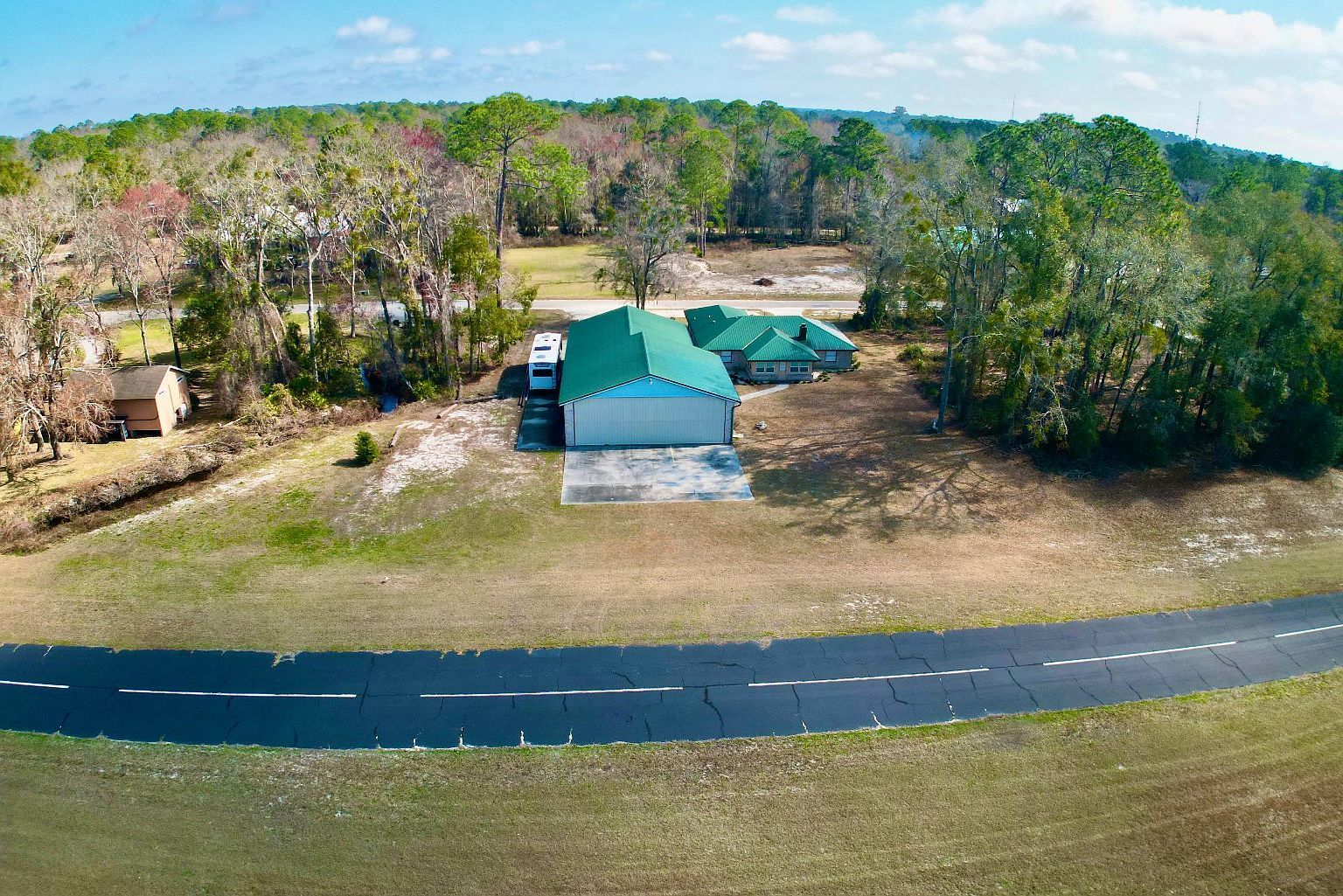 332 SW Cessna Ct Lake City, FL 32025 - Thumbnail 3