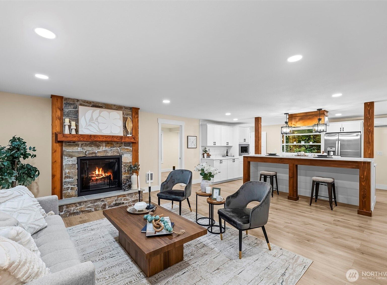 1037 9th Ave Fox Island, WA 98333 - Thumbnail 3