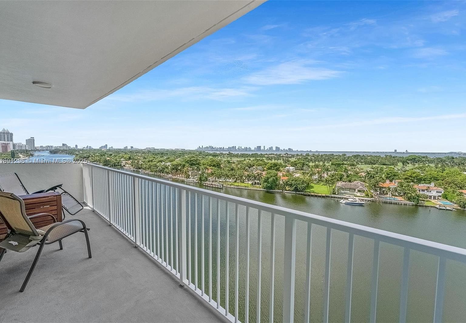 5838 Collins Ave APT 11B Miami Beach, FL 33140 - Thumbnail 3