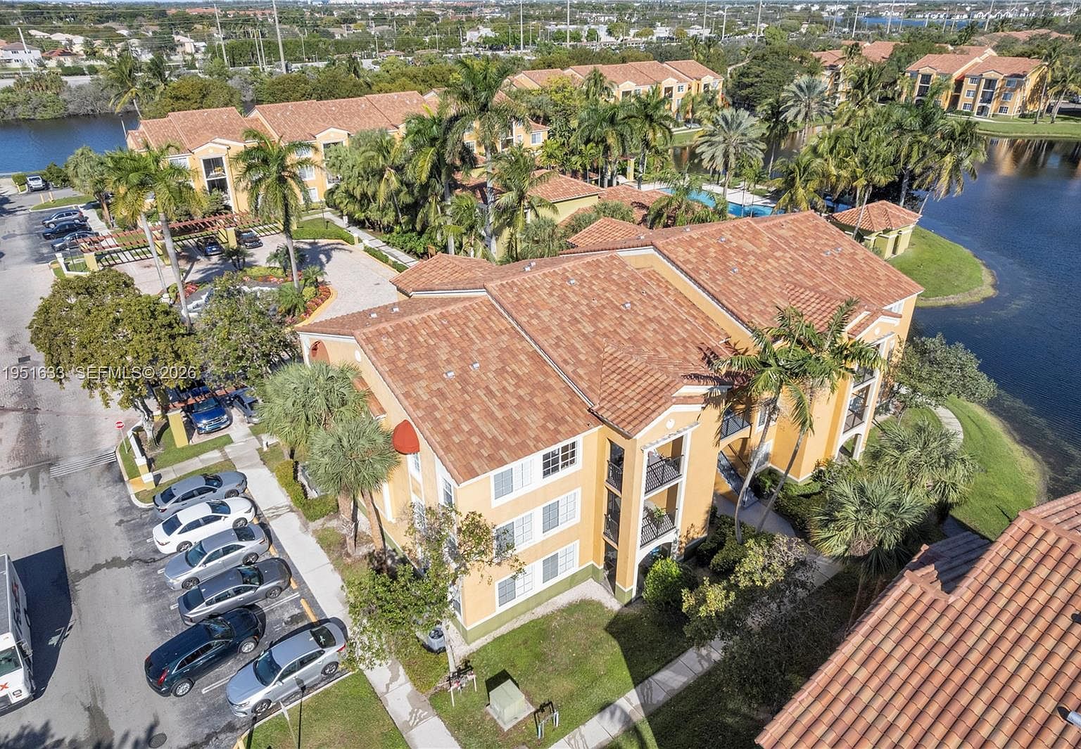 2400 E Preserve Way APT 101 Miramar, FL 33025 - Thumbnail 3