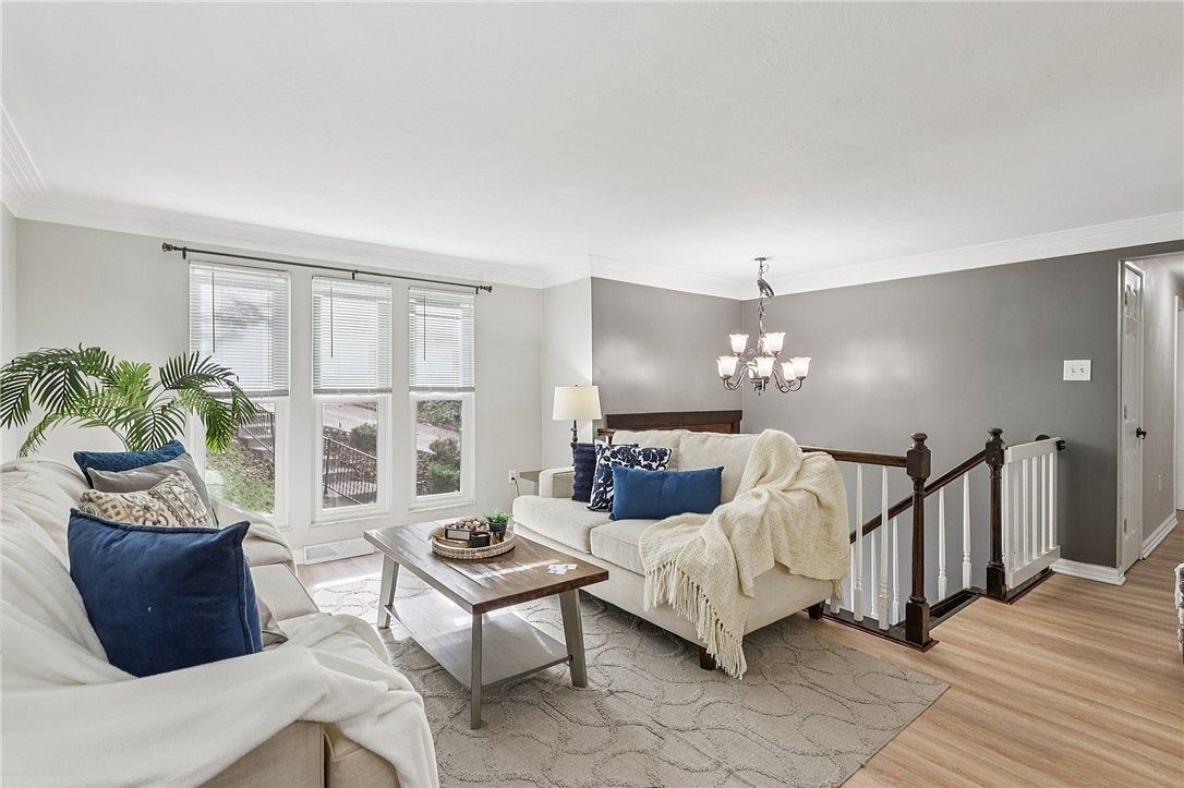 151 McIntyre Rd Pittsburgh, PA 15237 - Thumbnail 3