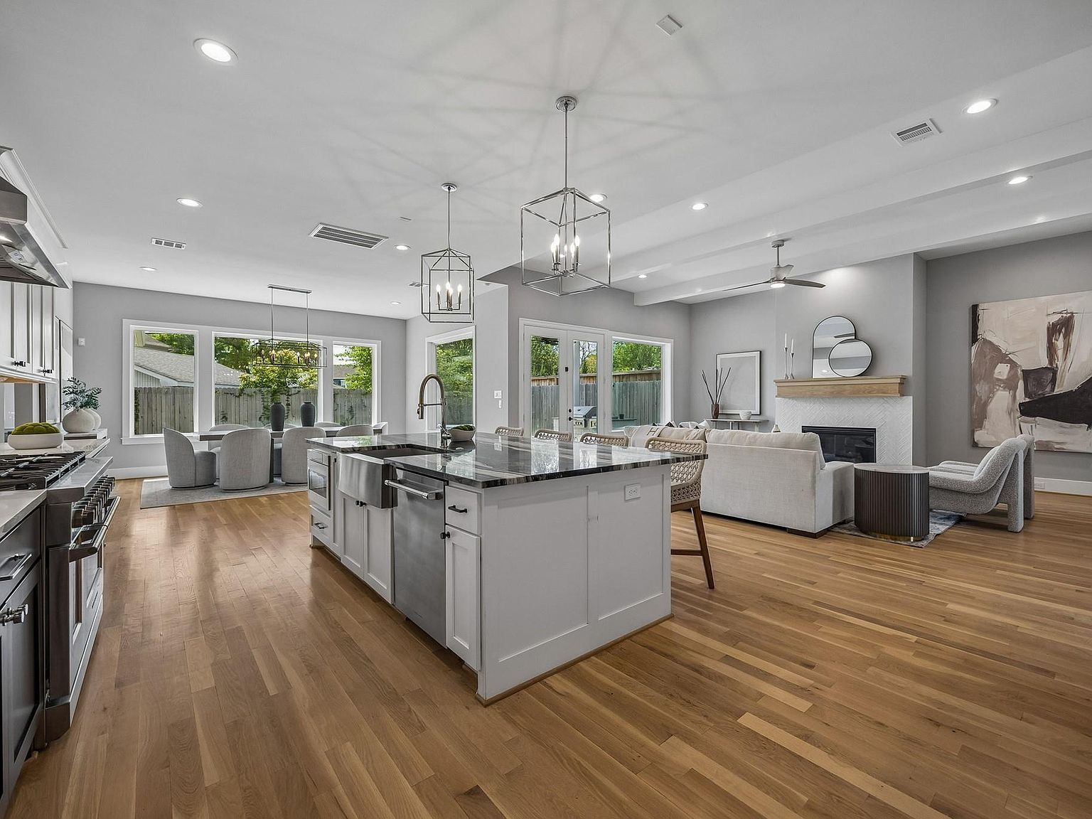 1723 Candlelight Ln Houston, TX 77018 - Thumbnail 3