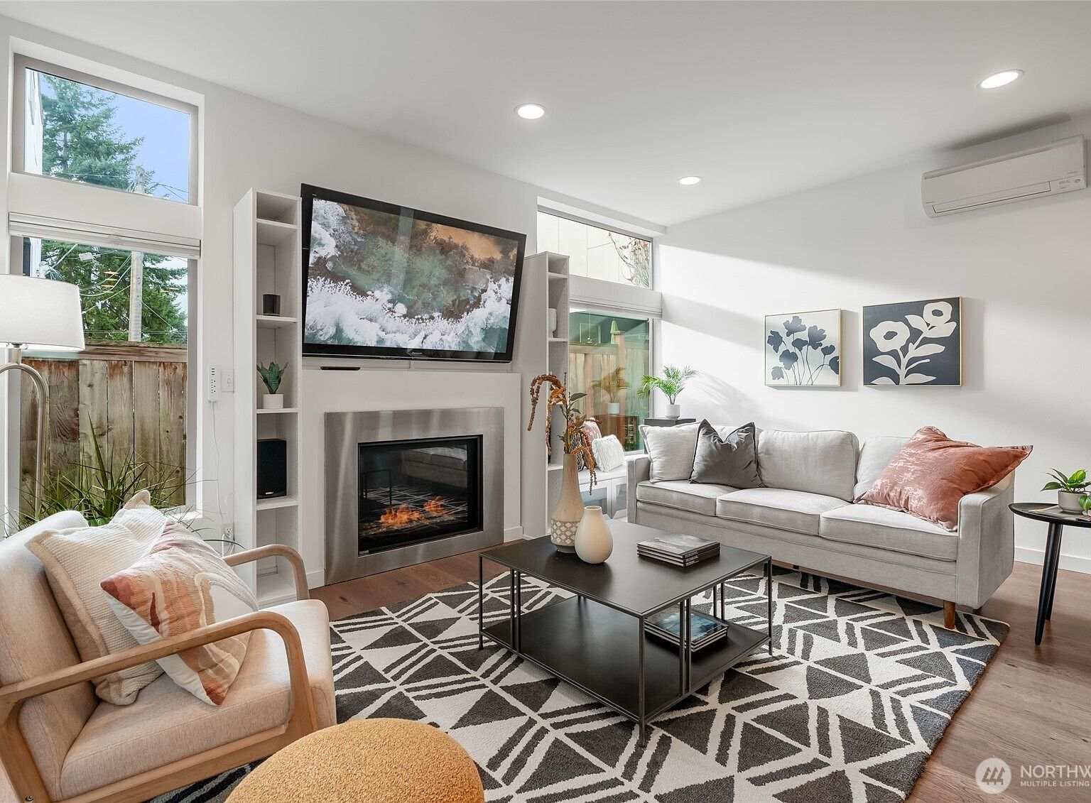 730 25th Ave S Seattle, WA 98144 - Thumbnail 3