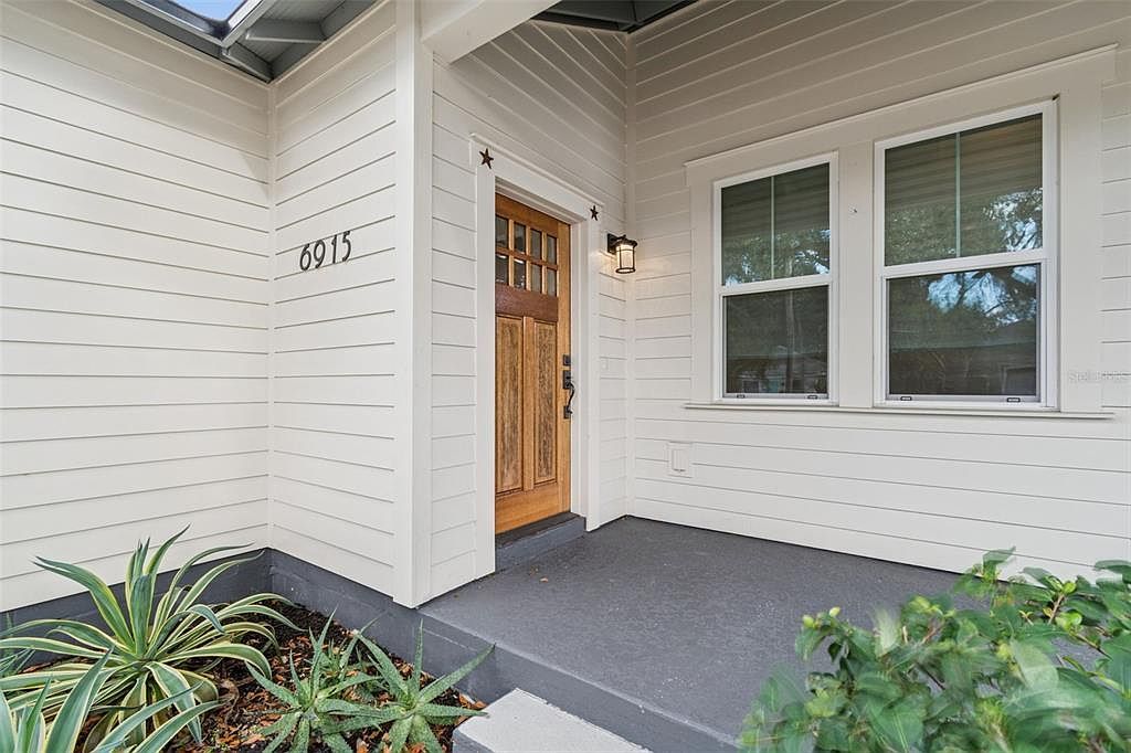 6915 N Central Ave Tampa, FL 33604 - Thumbnail 3