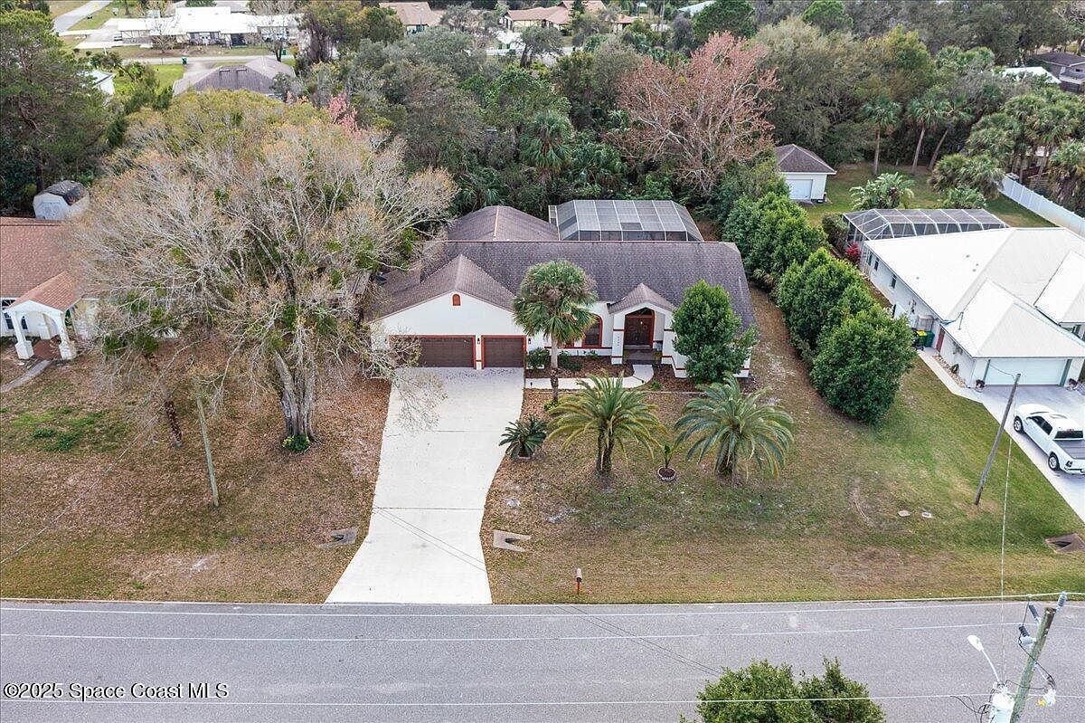 6349 Whispering Ln Titusville, FL 32780 - Thumbnail 3