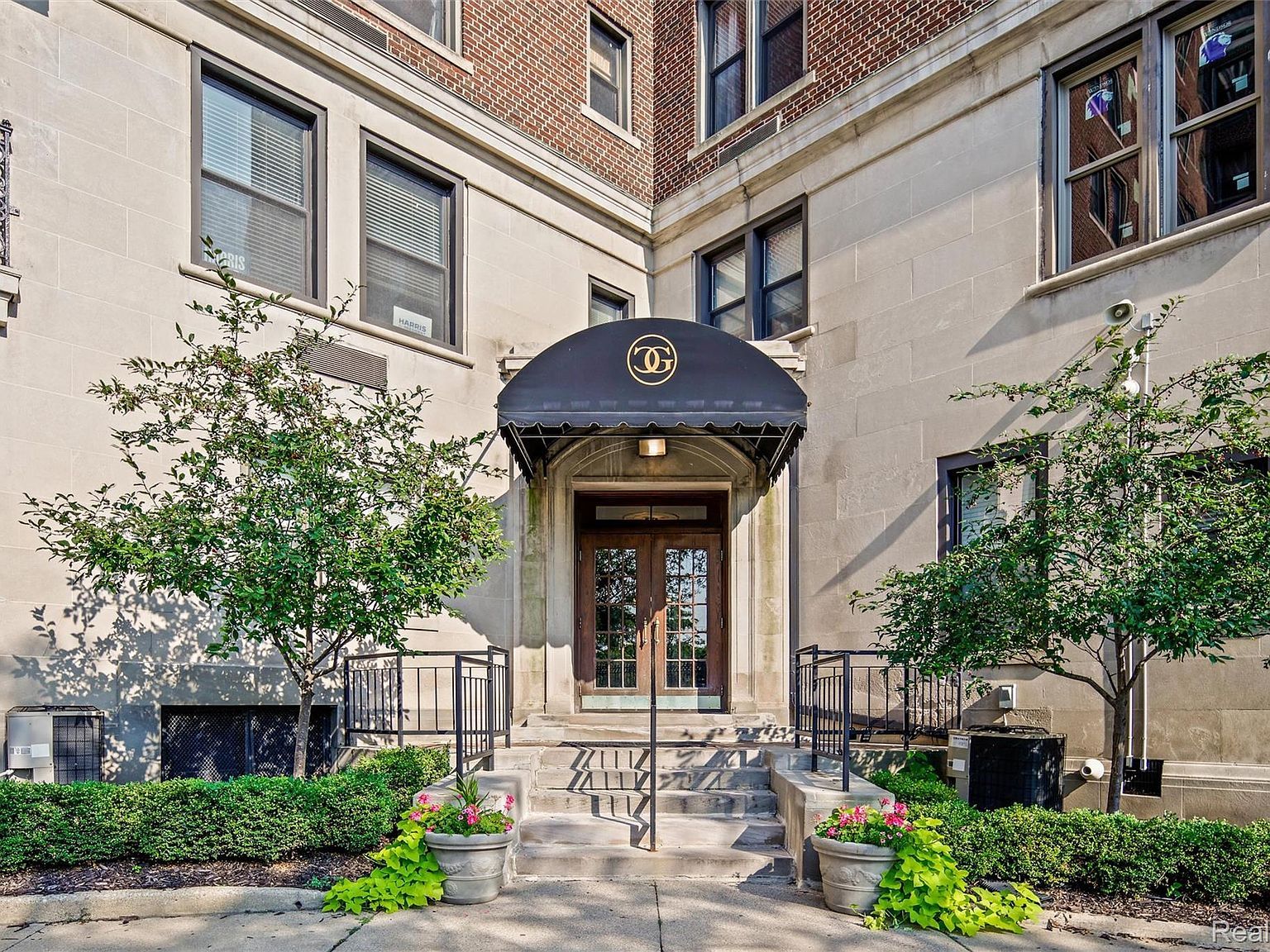 2900 E Jefferson Ave UNIT C6A Detroit, MI 48207 - Thumbnail 3