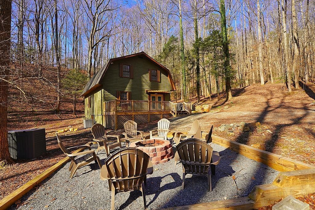 172 Sweetwater Rd Blue Ridge, GA 30513 - Thumbnail 3