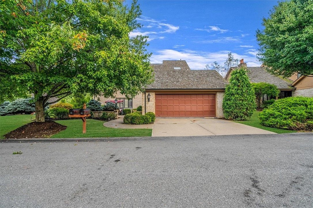 134 Village Ct Pittsburgh, PA 15241 - Thumbnail 3