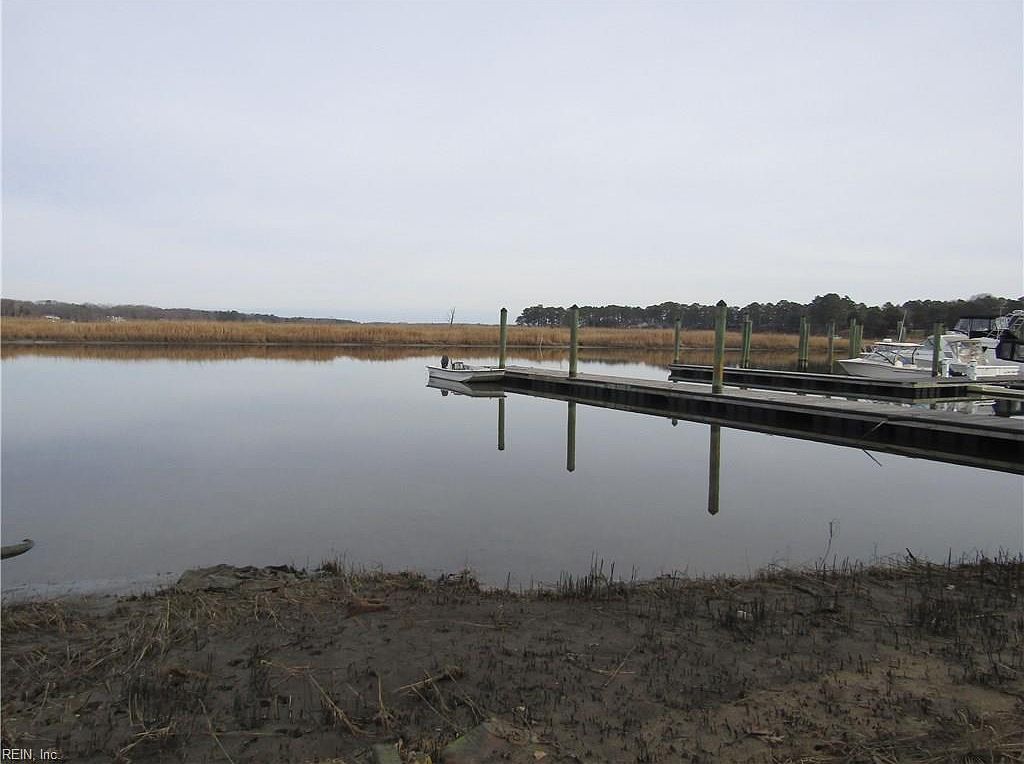 405 S Church St Smithfield, VA 23430 - Thumbnail 3