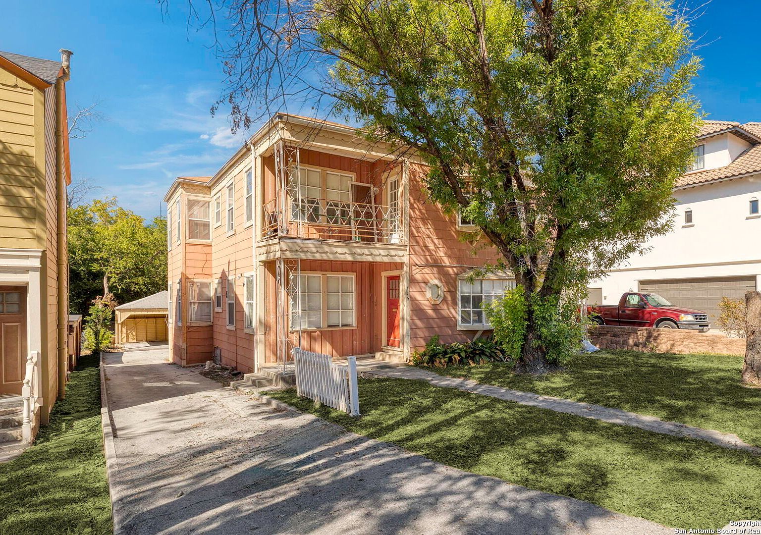 6715 Broadway St Alamo Heights, TX 78209 - Thumbnail 3