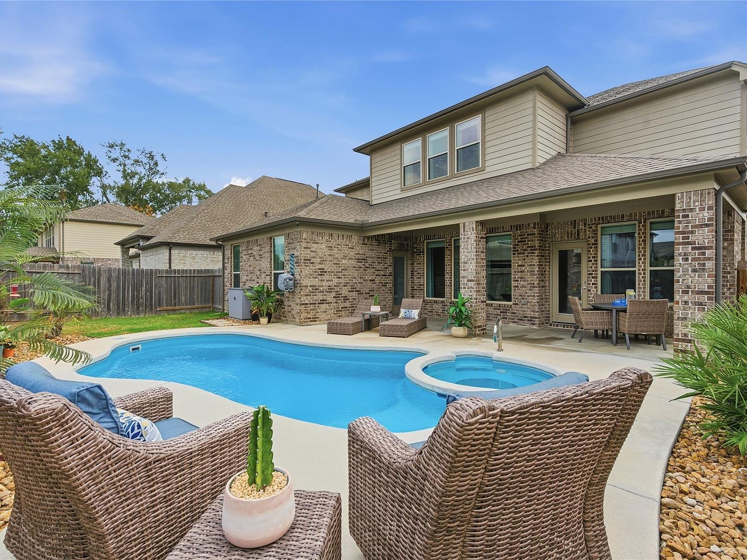 3325 Boxwood Forest Ct Conroe, TX 77301 - Thumbnail 3