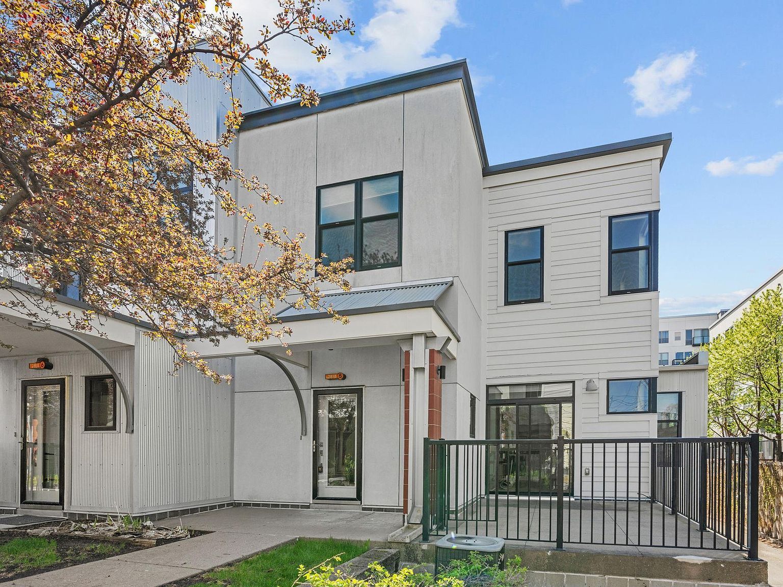 2818 Aldrich Ave S #105 Minneapolis, MN 55408 - Thumbnail 3