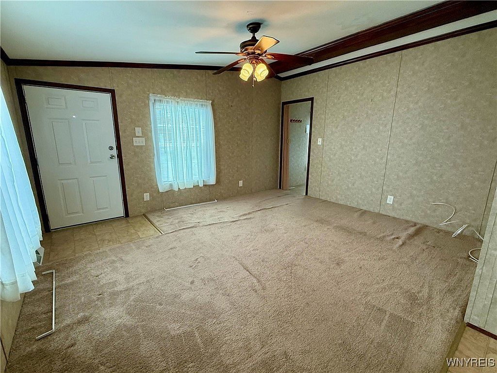 1218 Maplewood Dr Lockport, NY 14094 - Thumbnail 3