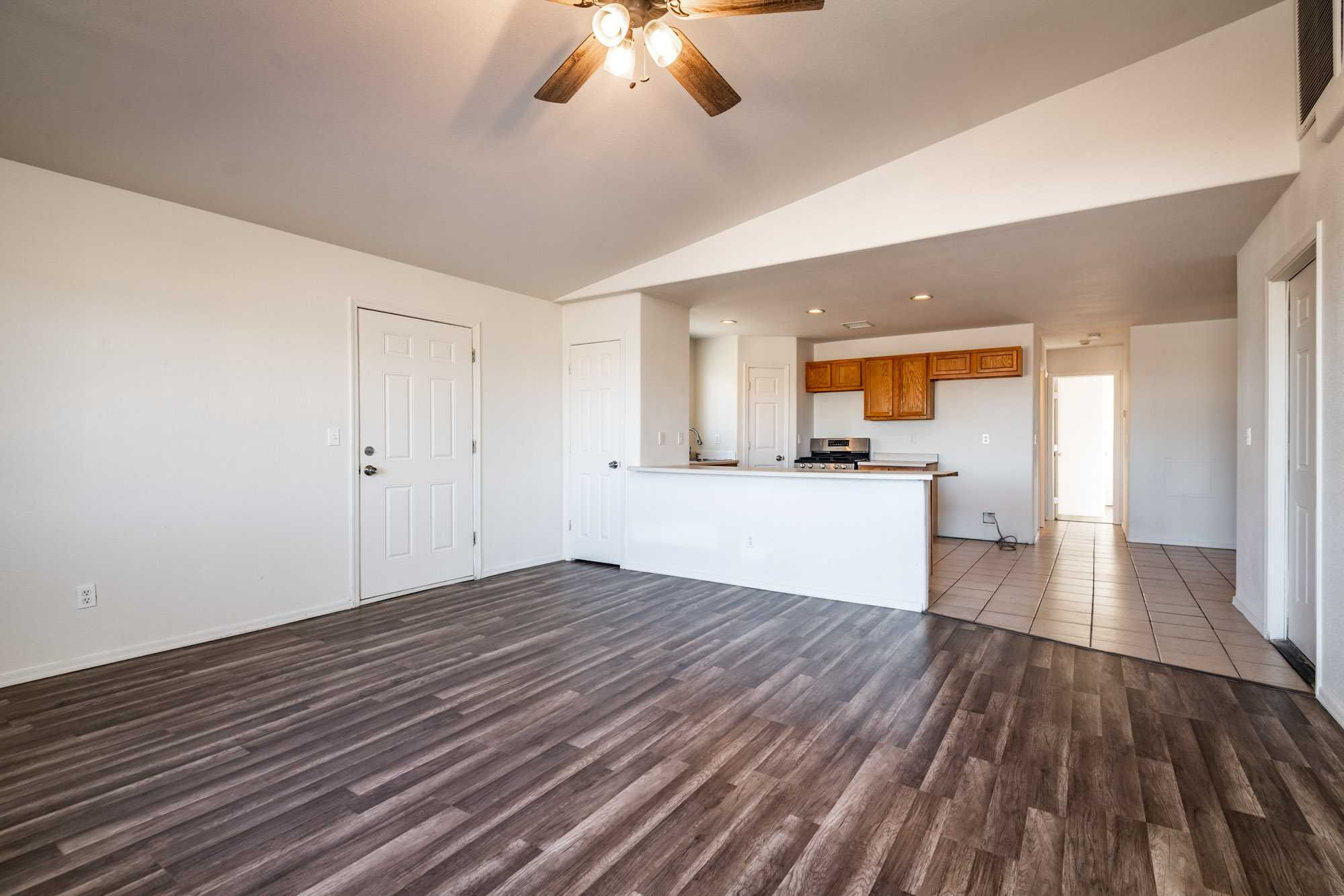 2744 Lovin Avenue, Kingman, AZ, USA, 86401 - Thumbnail 3