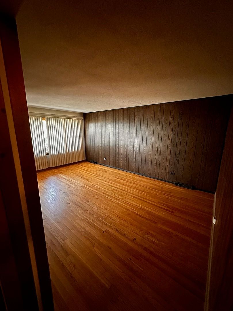 14417 Dorchester Ave Dolton, IL 60419 - Thumbnail 3