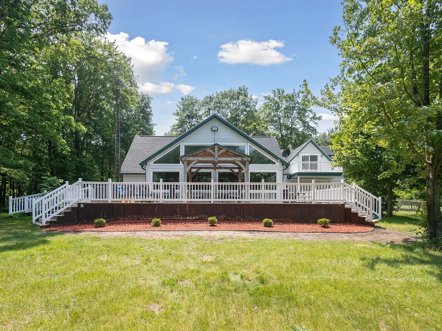 30170 Beeson St Dowagiac, MI 49047 - Thumbnail 3