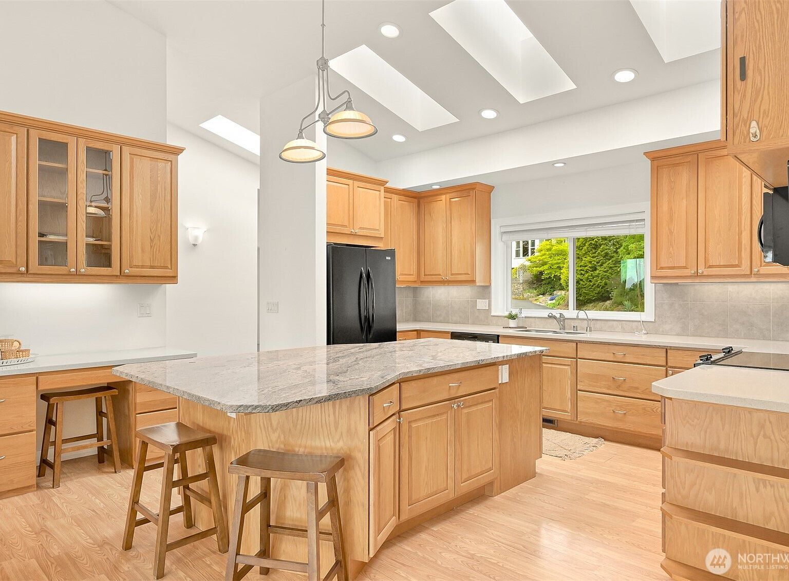 4415 Harborview Dr Blaine, WA 98230 - Thumbnail 3