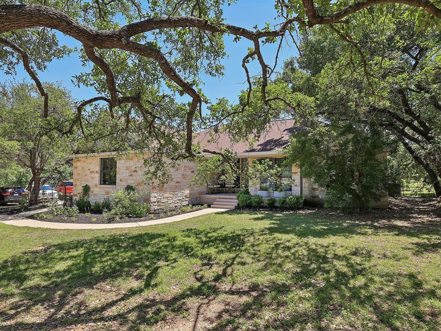 136 Thoroughbred Trce Liberty Hill, TX 78642 - Thumbnail 3