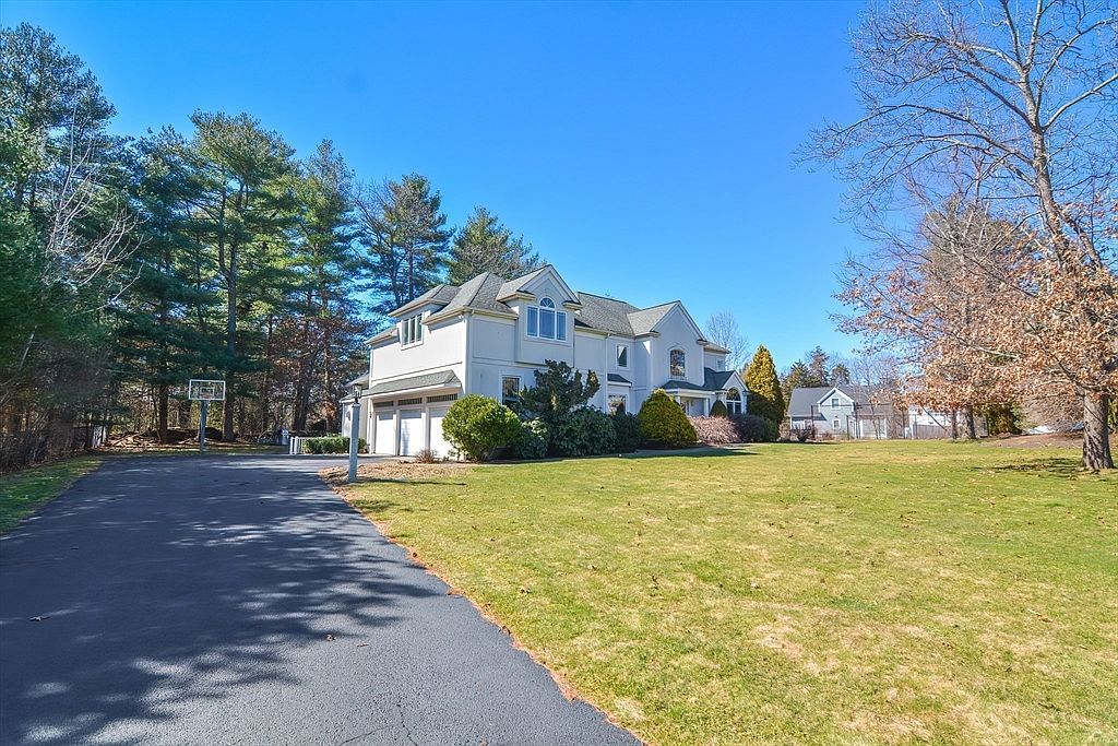 25 Colts Xing Canton, MA 02021 - Thumbnail 3