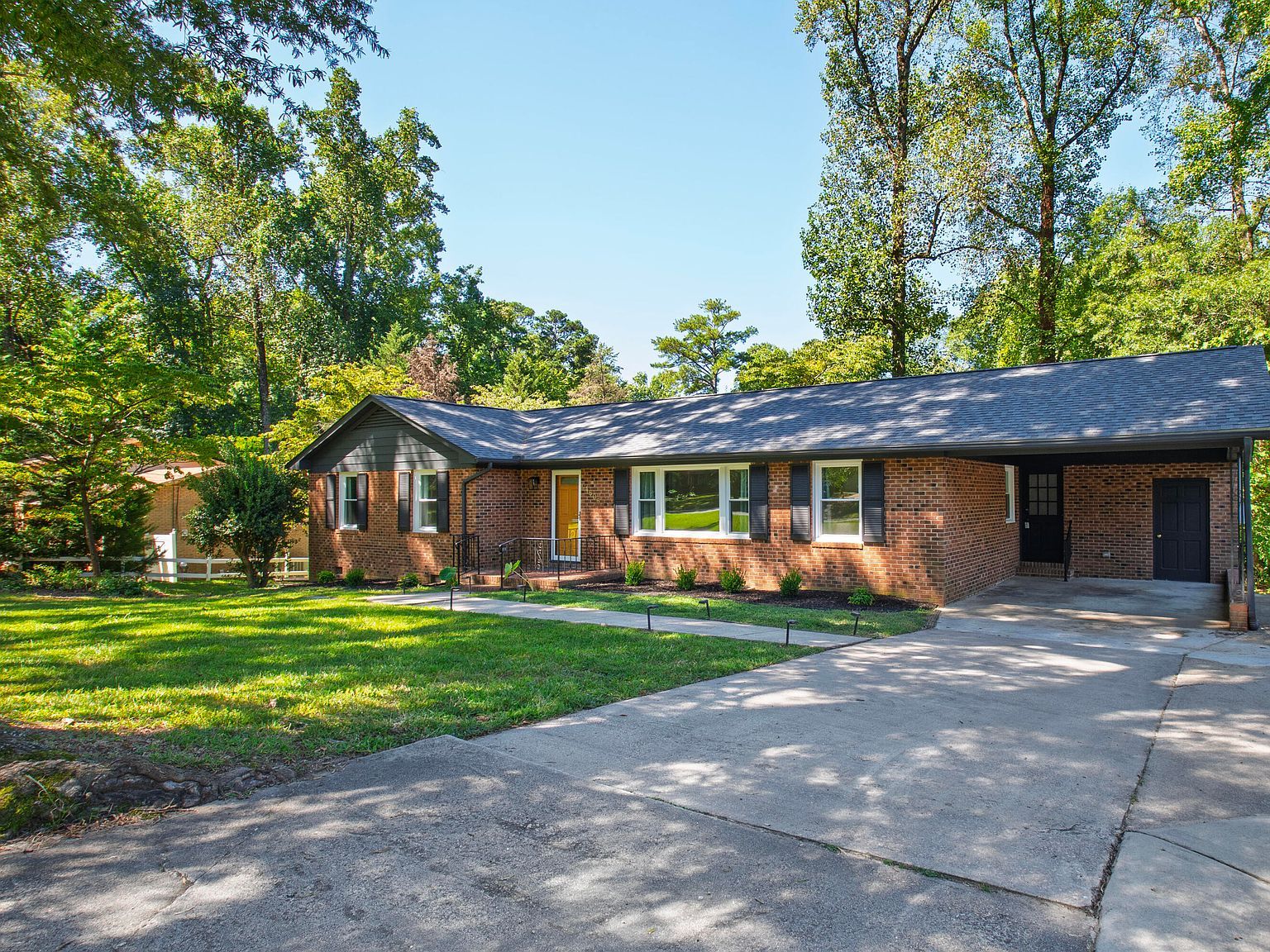 4606 Greenbrier Rd Raleigh, NC 27603 - Thumbnail 3