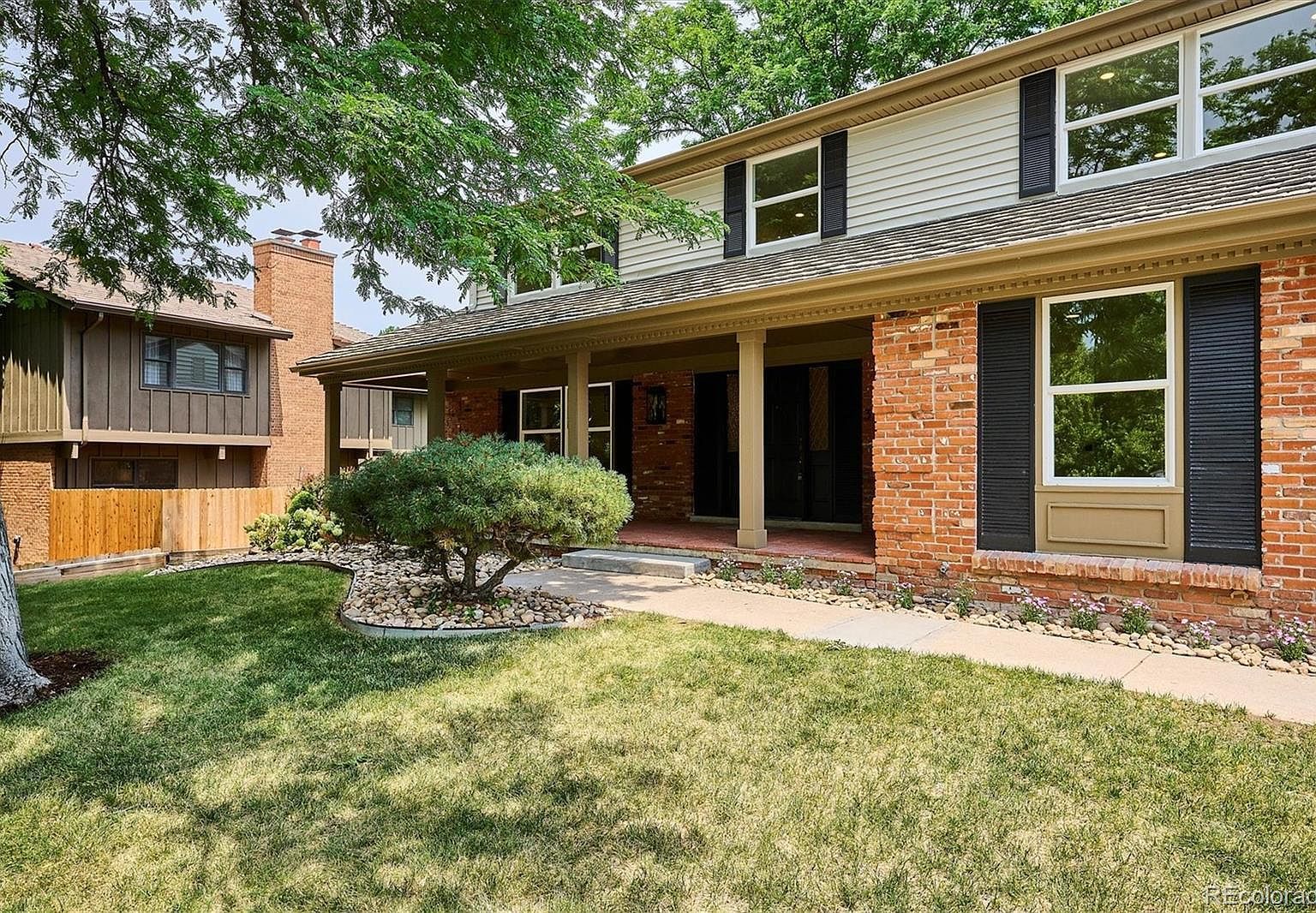 3926 S Magnolia Way Denver, CO 80237 - Thumbnail 3