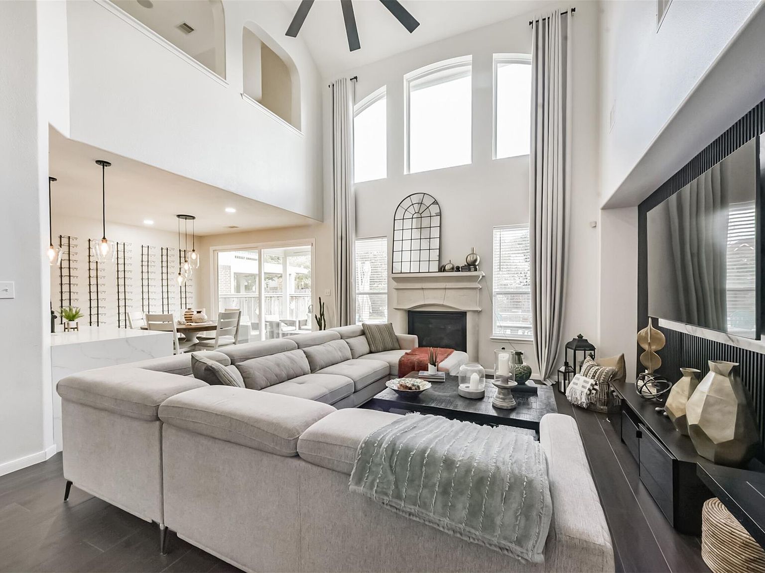 6806 Russelfield Ln Houston, TX 77049 - Thumbnail 3