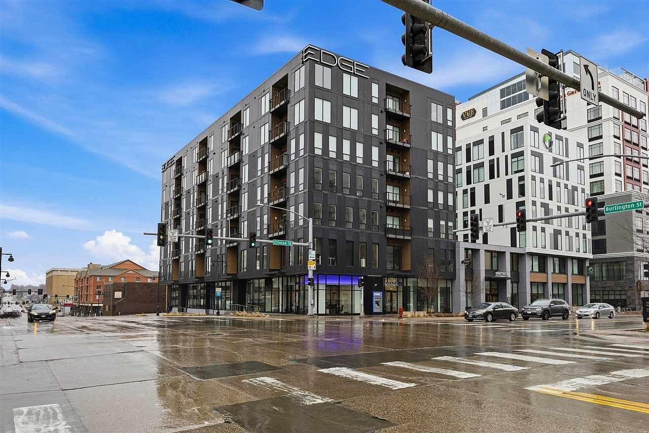 300 S Clinton St #501 Iowa City, IA 52240 - Thumbnail 3