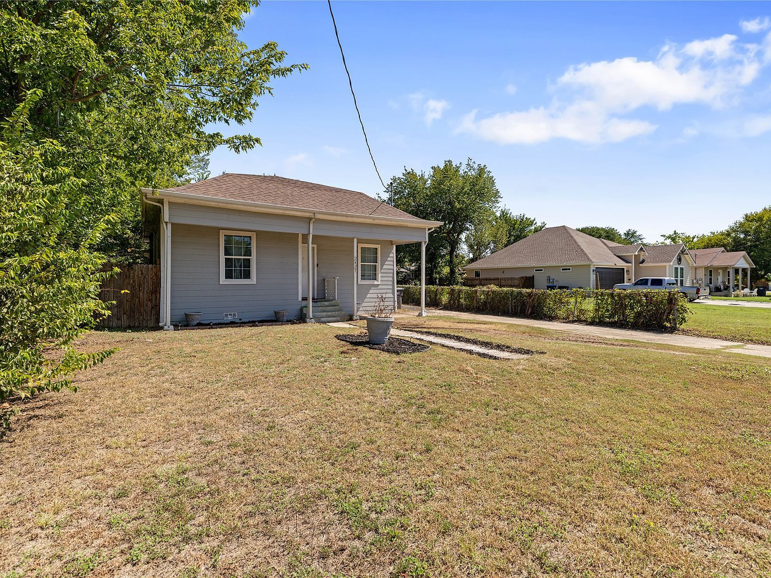 2421 Langston St Fort Worth, TX 76105 - Thumbnail 3