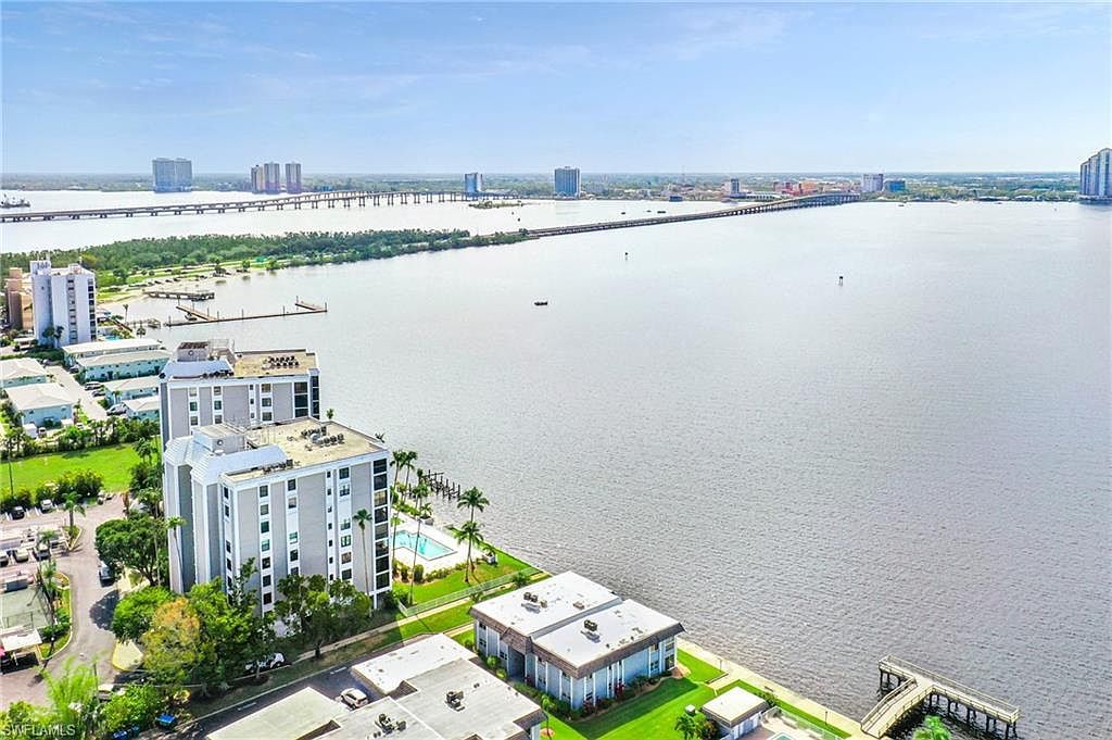 3350 N Key Dr APT A-304 North Fort Myers, FL 33903 - Thumbnail 3